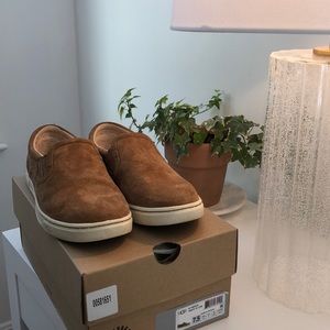 Ugg - Slip-On Suede Sneaker - Chesnut
